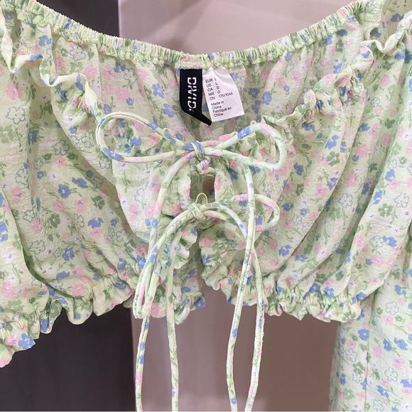 H&M Floral Puff Sleeve Milk Maid Top - Picture 6 of 9